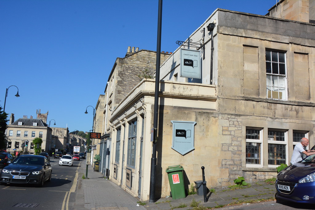Former Piccadilly Ale House, London Road, Bath Clearly a f… Flickr