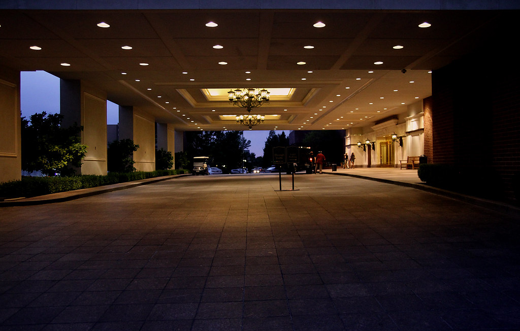 Valet Parking to the Right Little America, Salt Lake City,… Flickr