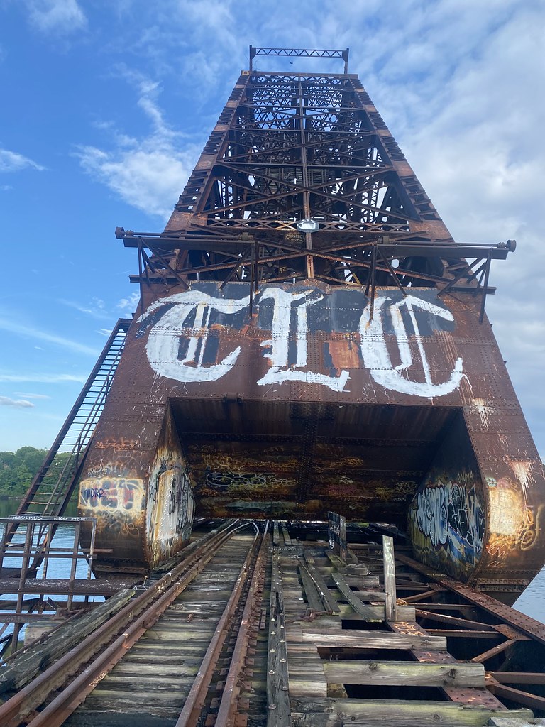 TLC crew Rhode Island John Dizzle Flickr