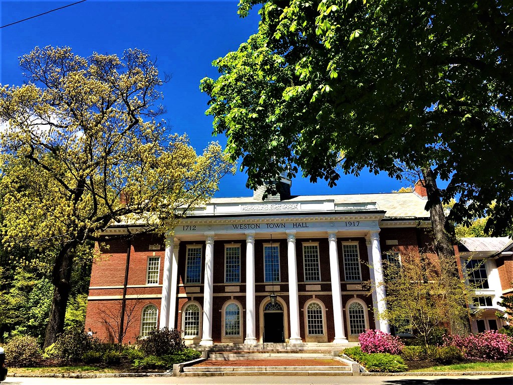 Weston Town Hall May 14 2018 (2) The Weston (Massachusetts… Flickr