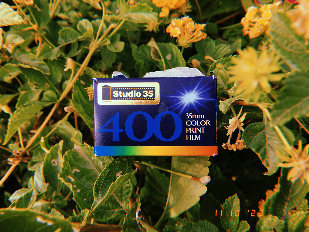 Box of Studio 35 400 iso film Studio 35 was the best color… Flickr