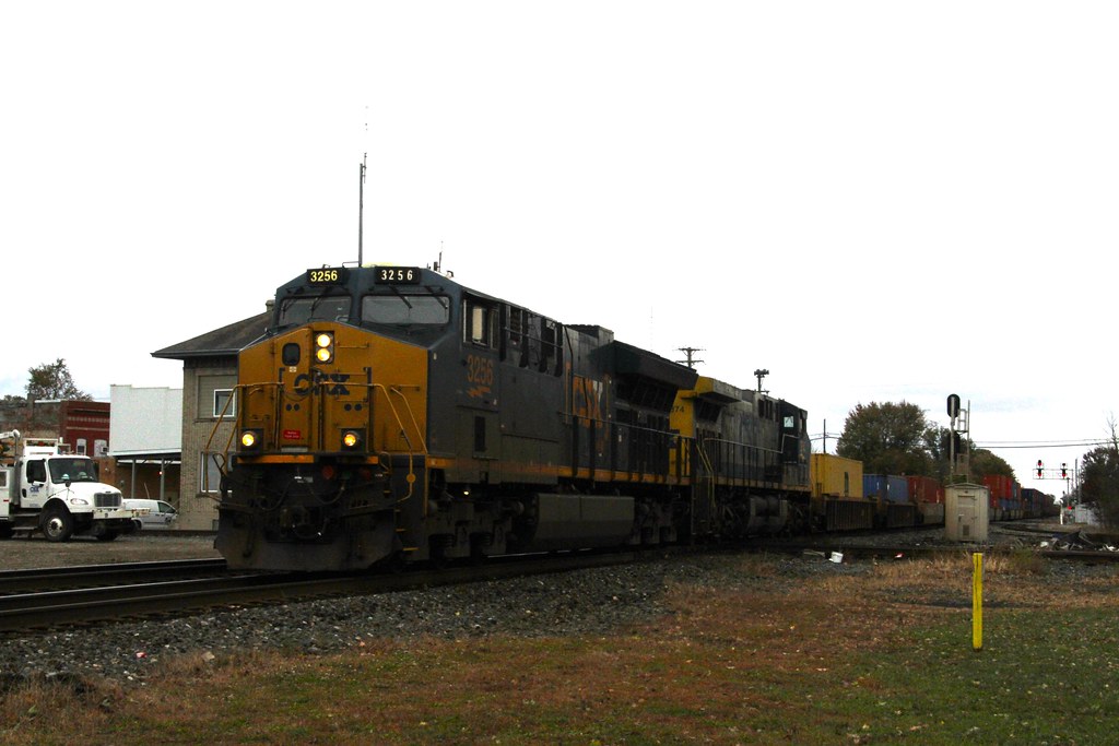 Deshler, OH CSX 3254 and 874 (?) are I135 Portsmouth, VA t… Flickr