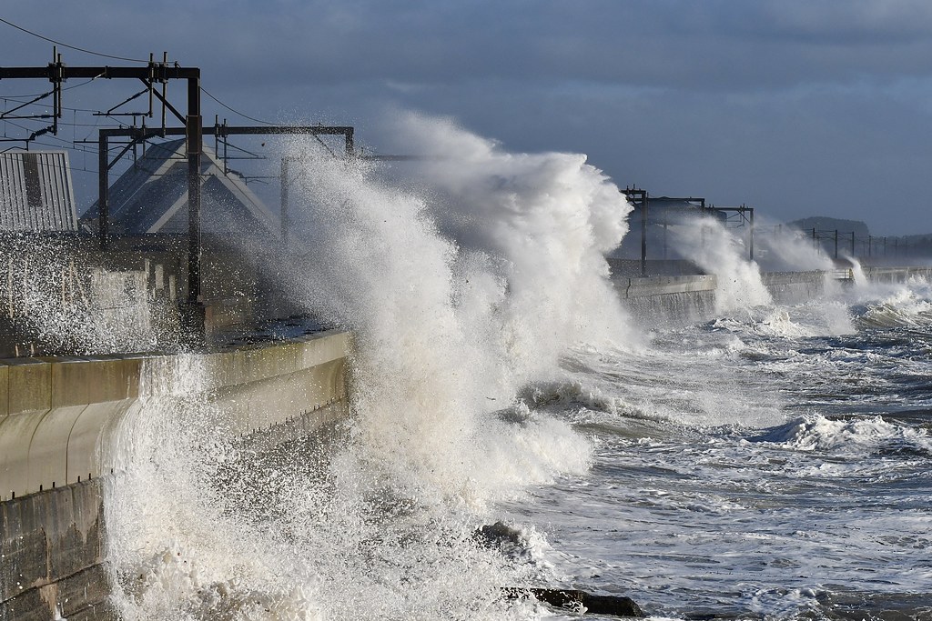High tide , Saltcoats stephen bulloch Flickr