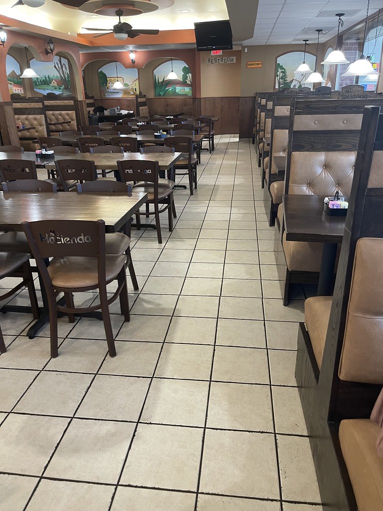 Mi Hacienda, Liberty, MO JayT2023 Flickr