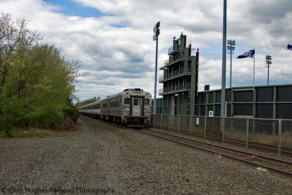 New Jersey Transit New Jersey Transit Train 5132 passes th… Flickr