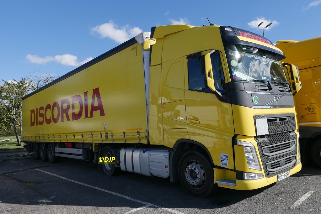 Volvo FH420 Thurrock At Motorway Services RH175 Flickr