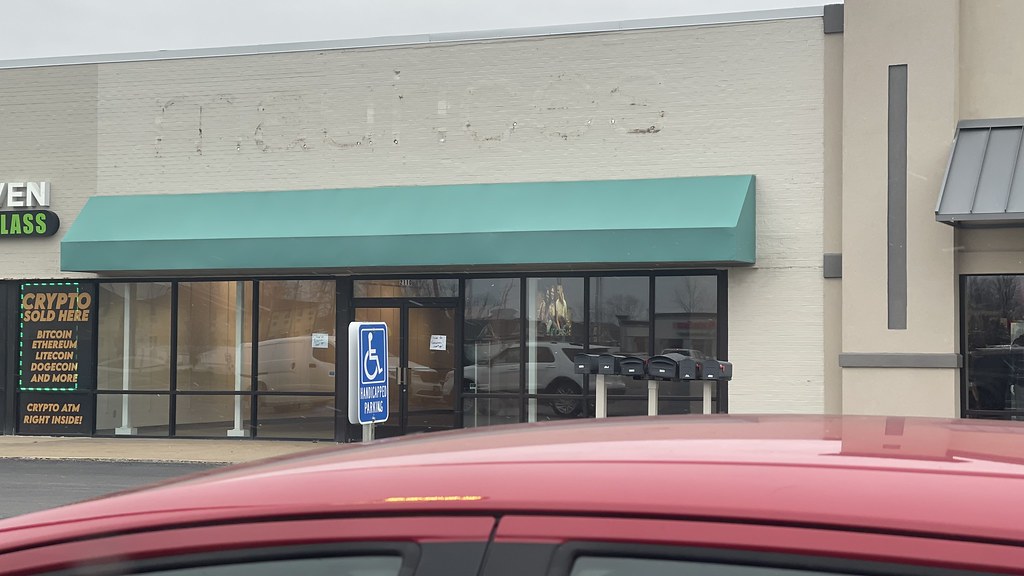 Closed former Maurices store, Kirksville, Mo a photo on Flickriver