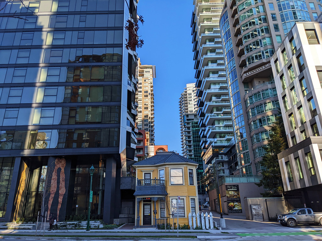 Leslie House, Vancouver, BC, Canada Csaba&Bea Our Wanders