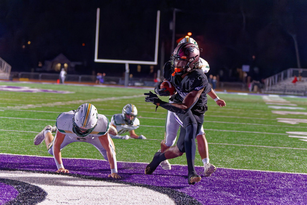 WHM01507_DxO Mustang Football Flickr