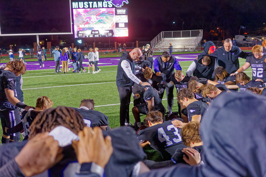 _A7B5057_DxO Mustang Football Flickr