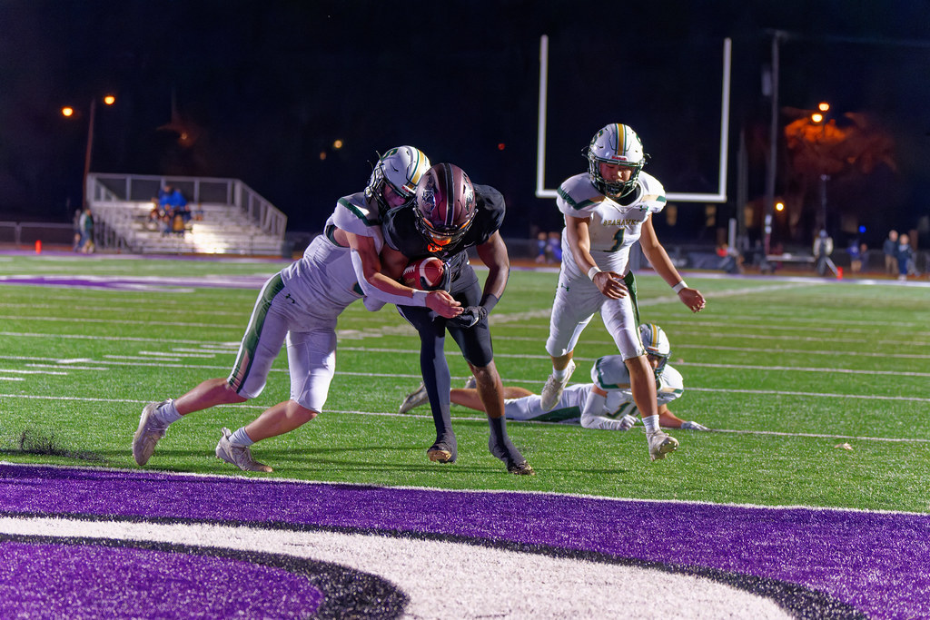 WHM01495_DxO Mustang Football Flickr