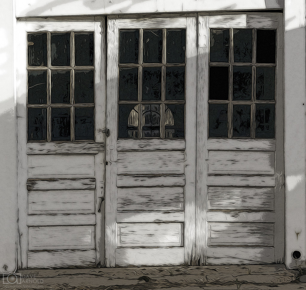 The mortuary garage Abandoned funeral home. Mountainair, N… Flickr