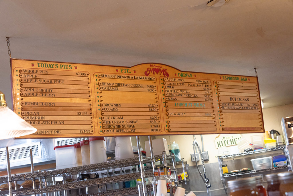 Mom's Pie House in Julian, California November 14, 2022 … Flickr