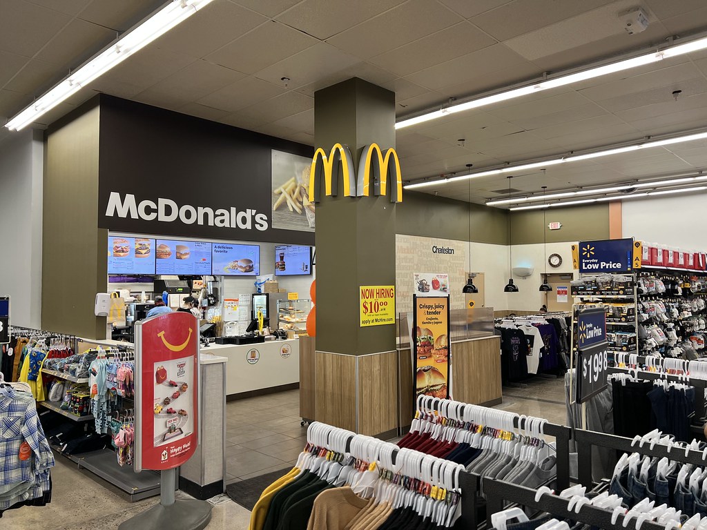 WalMart Lindsay, Oklahoma Nathan Bush Flickr