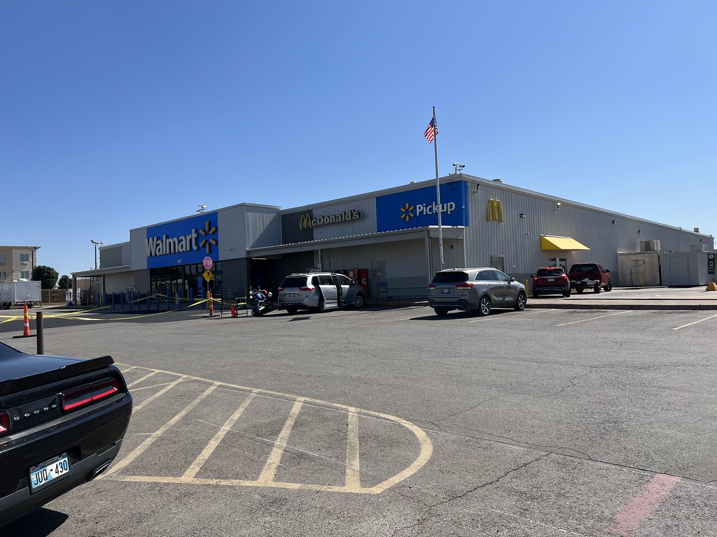 WalMart Lindsay, Oklahoma Nathan Bush Flickr