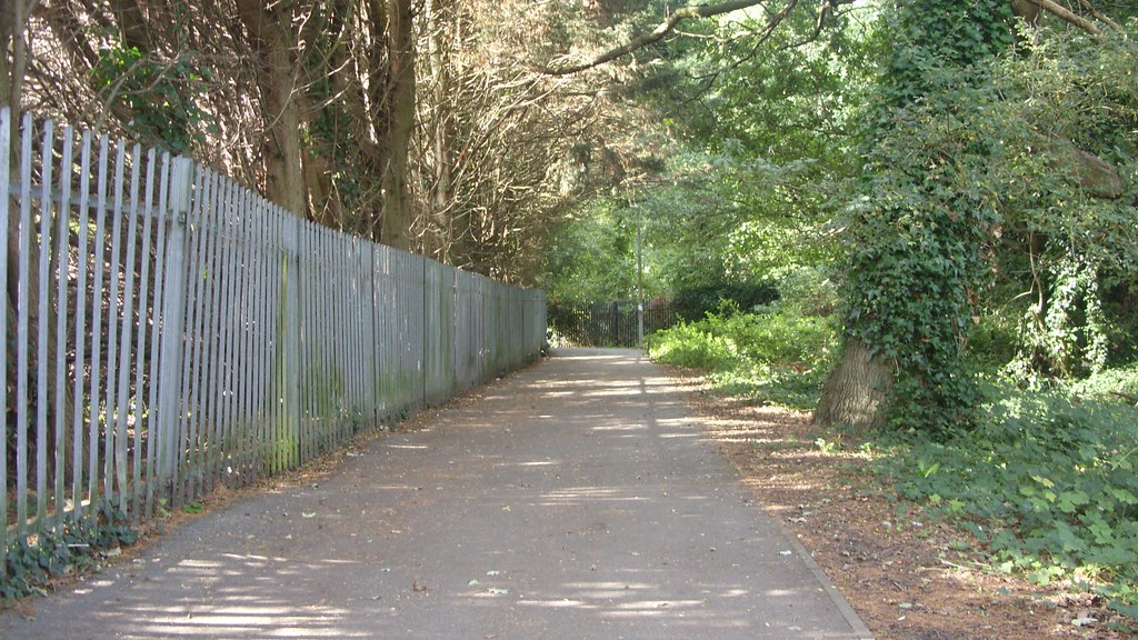 Footpath (FP No.18), Sterte Road, Poole Bournemouth Andy Flickr