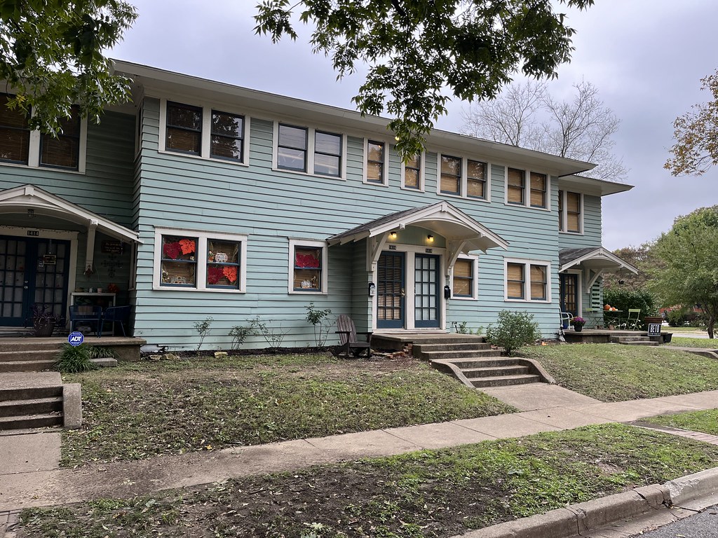 1414 W 10th St Flickr