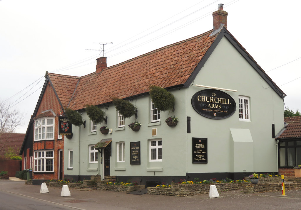 THE CHURCHILL ARMS, WEST LAVINGTON 201221 B The Churchill … Flickr