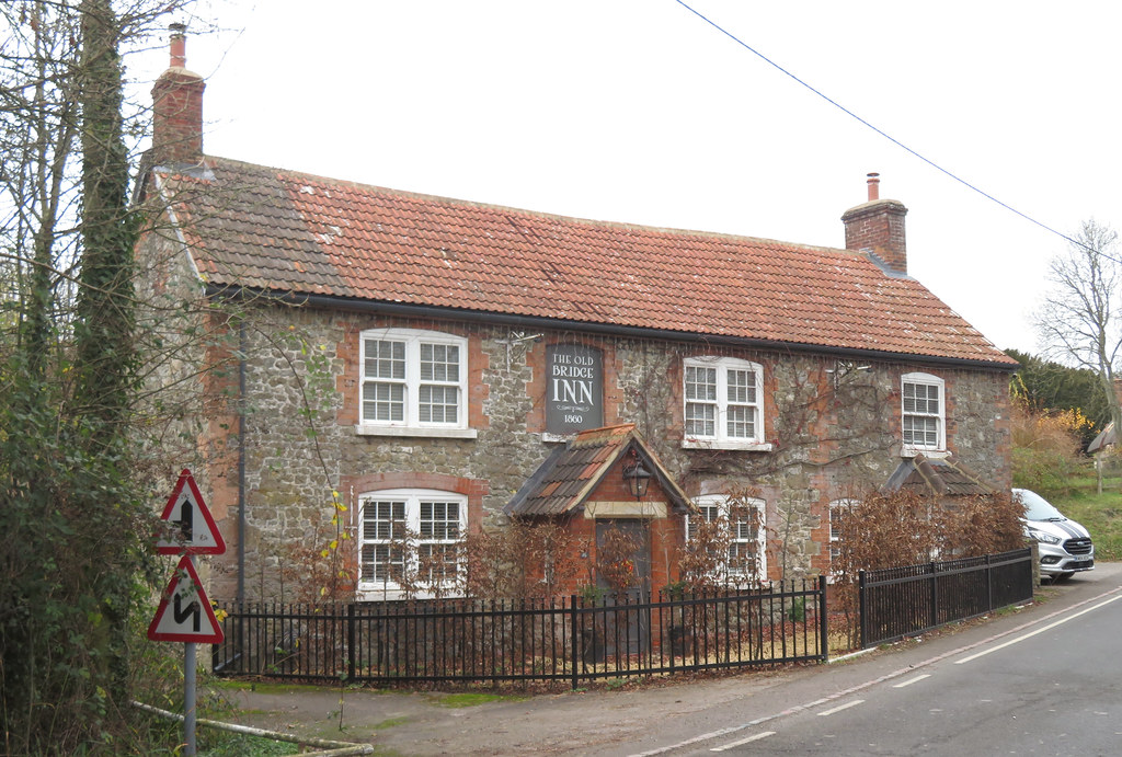 THE OLD BRIDGE INN, WEST LAVINGTON 201221 The Old Bridge I… Flickr