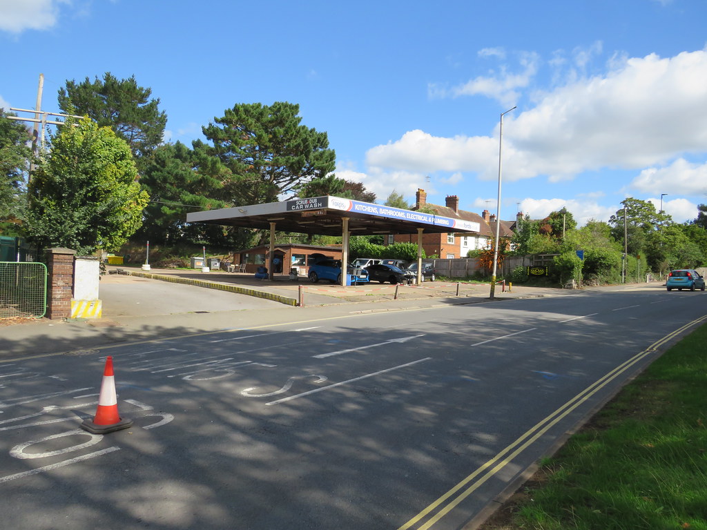 Former Petrol Station 88 Honiton Road, Exeter, Devon EX1… Flickr