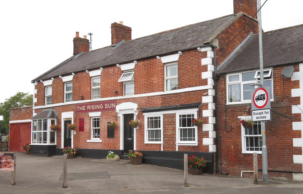 THE RISING SUN, NORTH BRADLEY 220822 The Rising Sun, 61 Wo… Flickr
