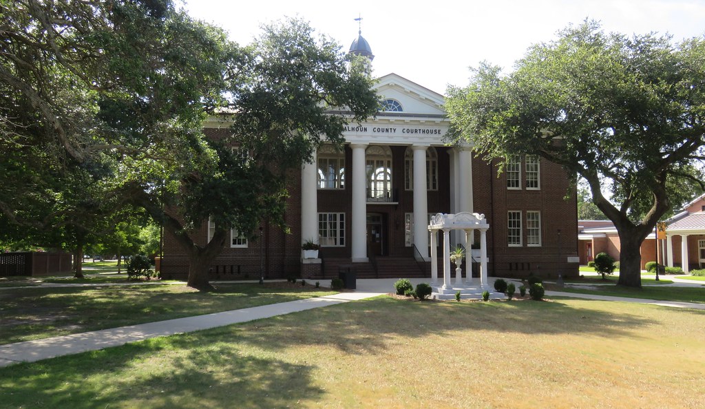 Calhoun County Courthouse (Saint Matthews, South Carolina)… Flickr