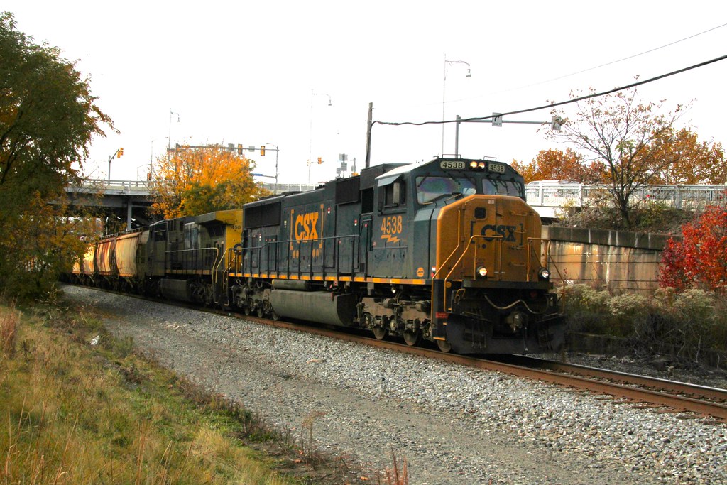 Homestead, PA CSX 4538 and 450. CSXT retain a number of SD… Flickr