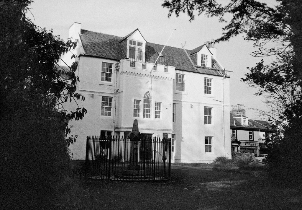 West Kilbride with Minolta Talker Minolta talker point and… Flickr