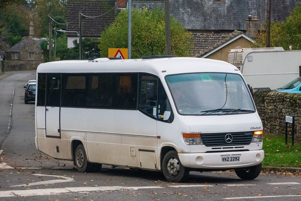 Ridgeways, Wantage (OX) VKZ 2292 (OW54 MLE) Pictured on … Flickr