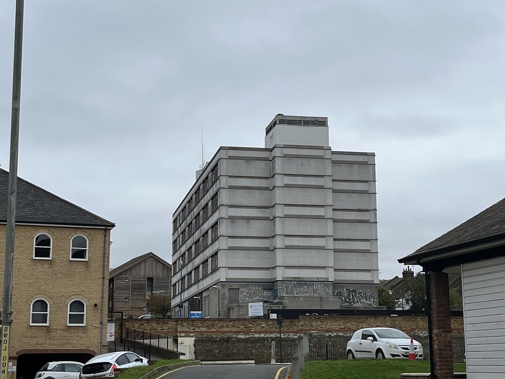 Gravesham Community Hospital, Gravesend andy hebden Flickr