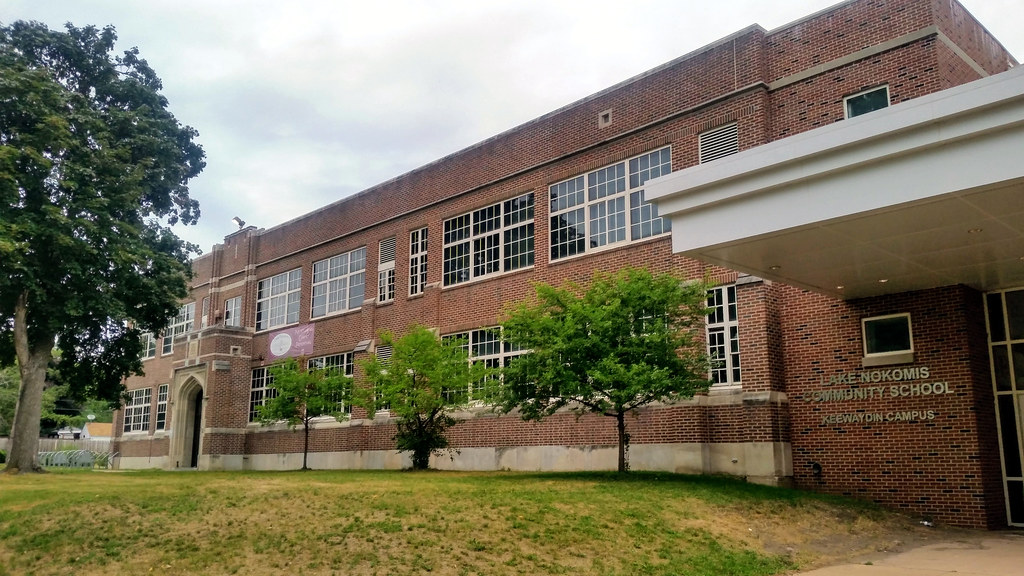 Lake Nokomis Community School Keewaydin Campus Minneapolis… Flickr