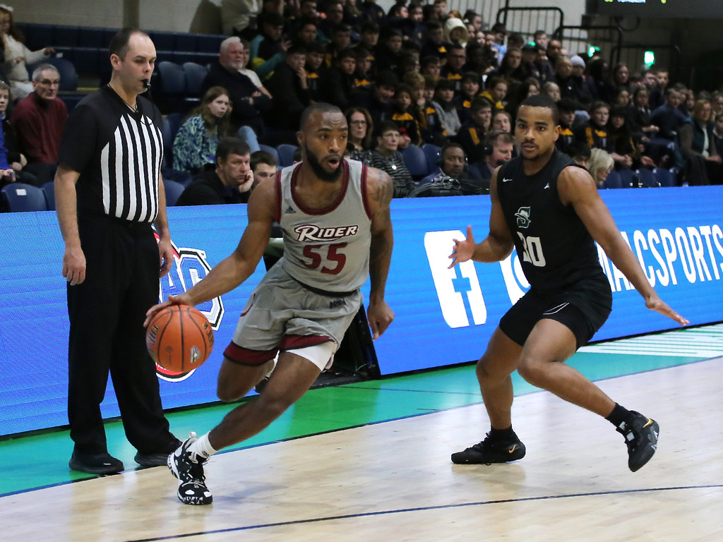IMG_6678 Rider Bruncs men Basketball in Dublin November 20… Flickr