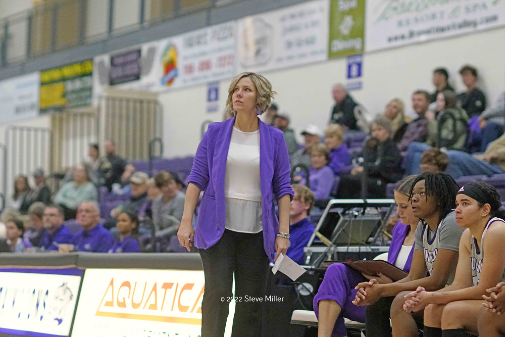 YHC93240x YOUNG HARRIS BASKETBALL vs Anderson (S.C.) steve miller