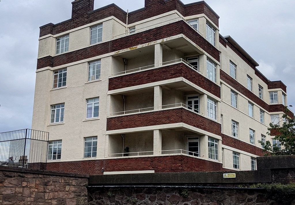 Art Deco Style Flats, Edinburgh On Colinton Road. jackdeightonsf