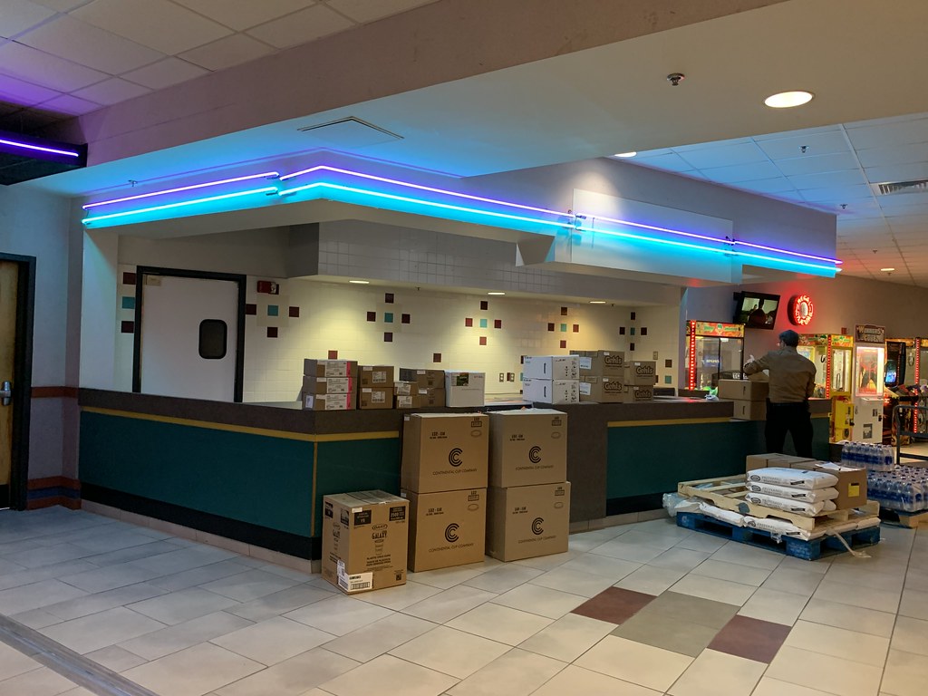 Regal Ballston Quarter interior Regal Ballston Quarter (67… Flickr