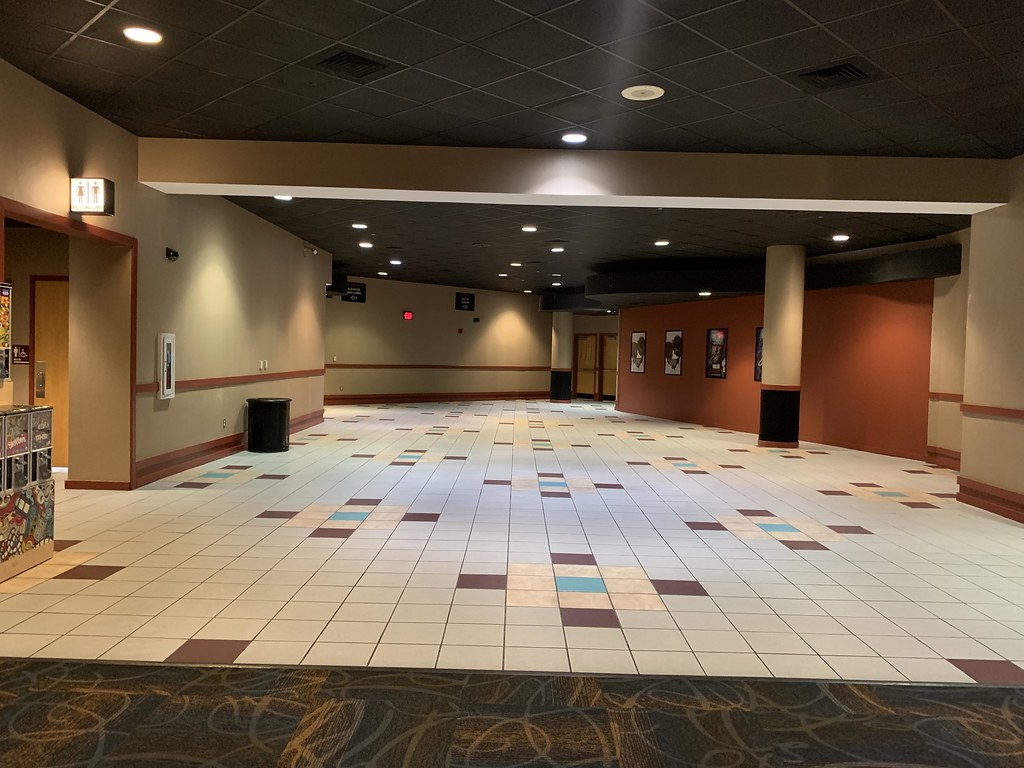 Regal Ballston Quarter interior Regal Ballston Quarter (67… Flickr