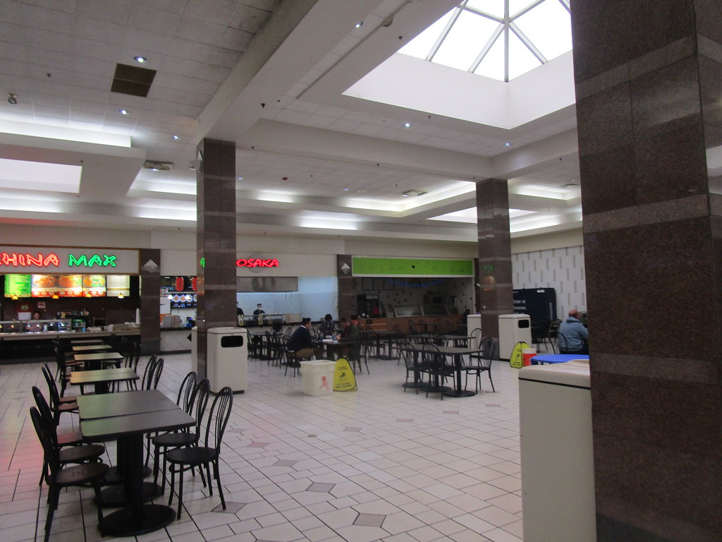 Colonial Park Mall Harrisburg, PA. April 2022. … Flickr