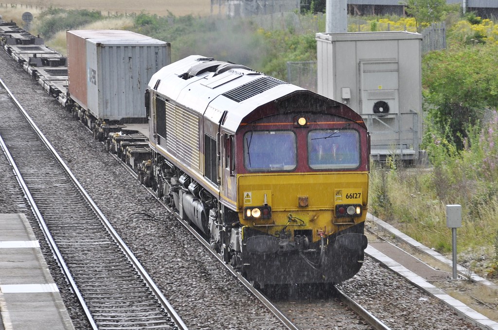 114 EWS 66127 through on intermodal to Felixstowe Flickr