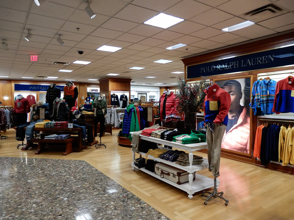 Dillard's South (Men, Children, & Home) "Oak Park Mall" … Flickr