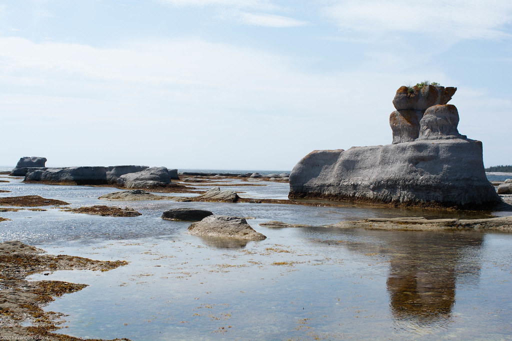 Ile Quarry monolithes (4) François Giroux Flickr