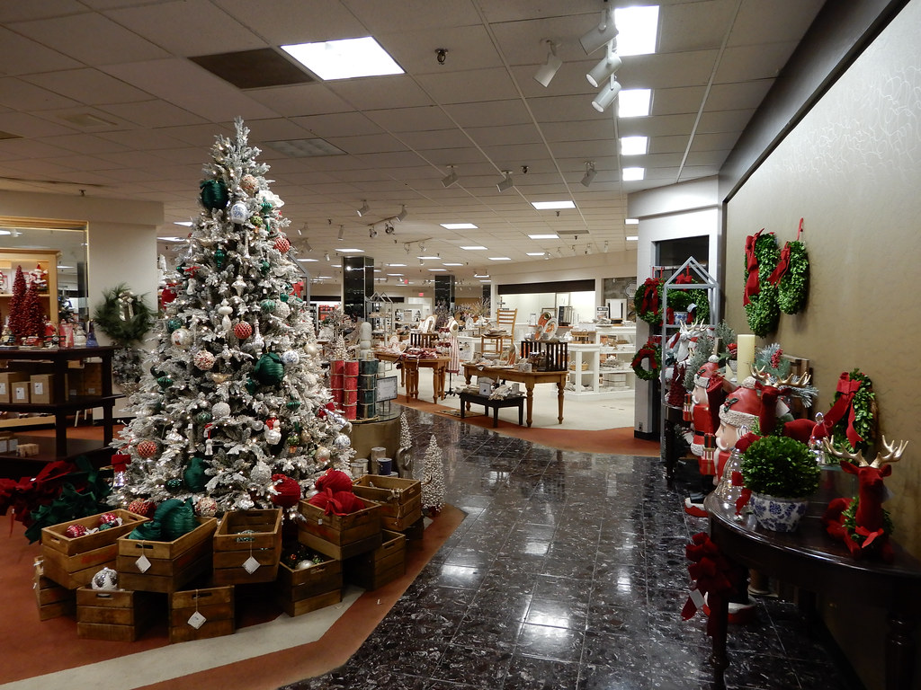 Dillard's South (Men, Children, & Home) "Oak Park Mall" … Flickr