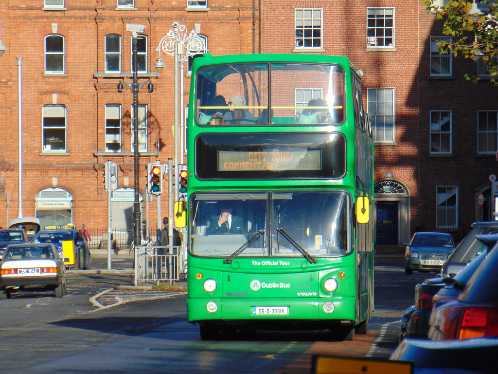 Dublin Bus AX514 Here we have Dublin Bus DoDublin AX514 op… Flickr