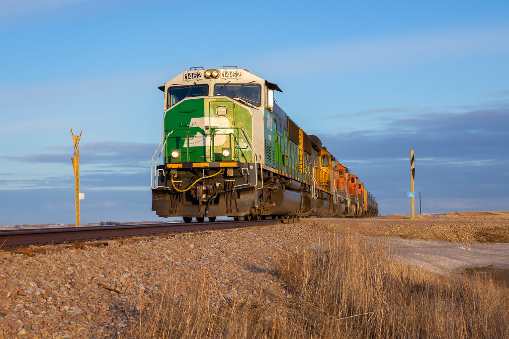 Groton, SD BNSF's Wilmar, MN to Aberdeen, SD local with it… Flickr