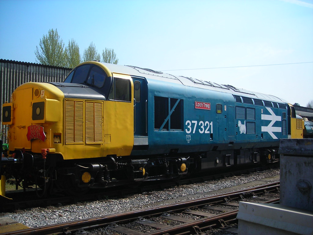 37037 at Buckfastleigh Taken at South Devon Railway on 11t… Flickr