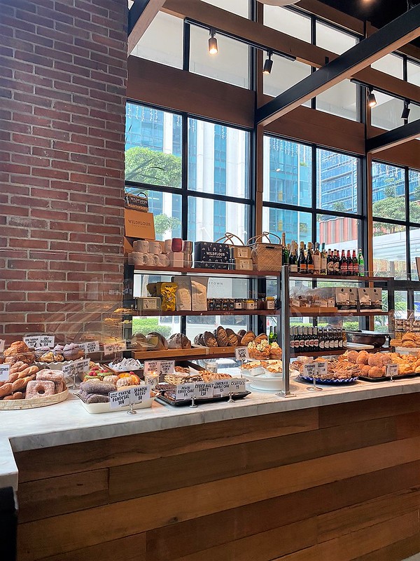 Worldclass dining at Wildflour Cafe, Uptown BGC Jellybeans in the City