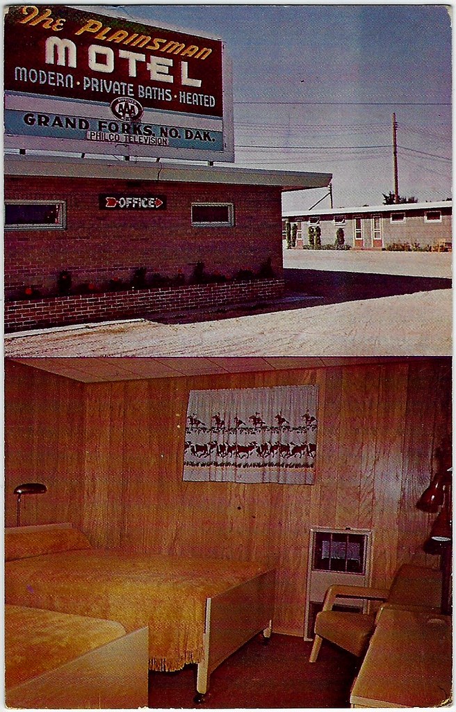 The Plainsman Motel. Grand Forks, North Dakota. Postcard. Flickr