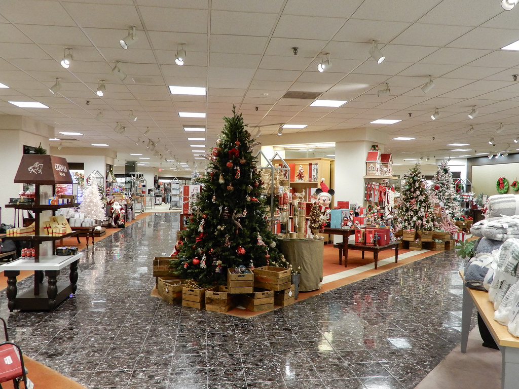 Dillard's South (Men, Children, & Home) "Oak Park Mall" … Flickr