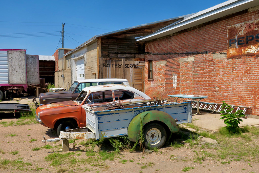 Battery Service, Big Springs, NE An abandoned gas station … Flickr