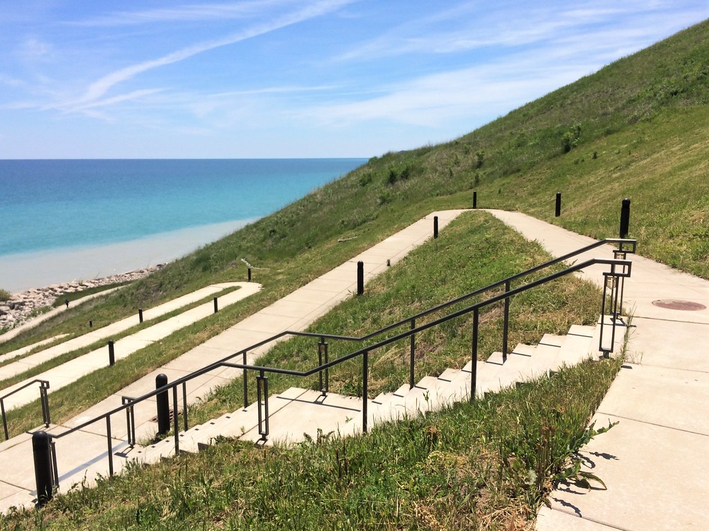 Concordia Mequon Stairs and Ramp A stairway and ramp lea… Flickr