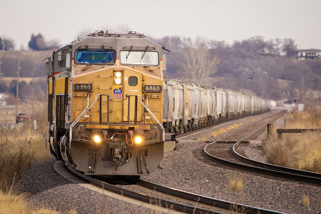 UP 6860 South Logan, Iowa Curving South out of Logan Flickr